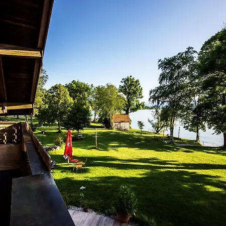 Am Strandbad *
